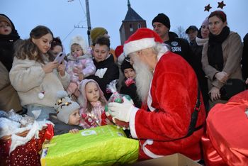 Sławno: Mikołajki Miejskie na placu kardynała Wyszyńskiego