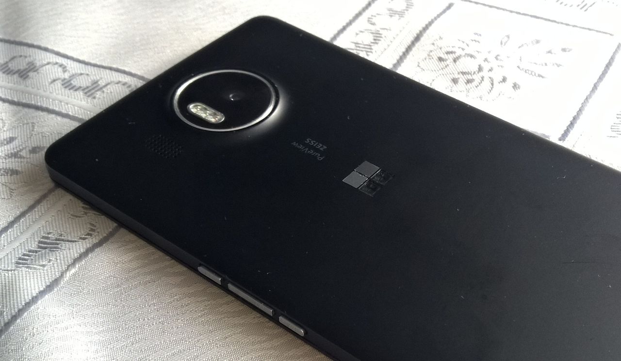 Lumia 950 XL