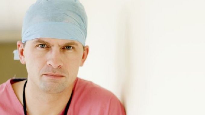 Dr Michał Zembala dokonał pierwszej w Polsce implantacji sztucznego serca (TAH)