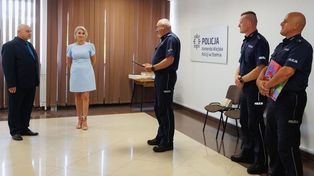 Chełm: Po 36 latach służby – dyżurny jednostki żegna się z mundurem