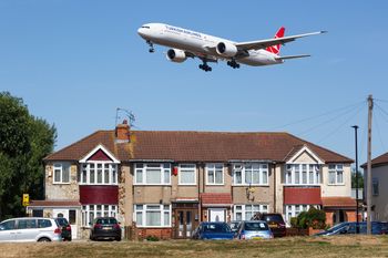 Mieszkasz przy drodze, torach lub lotnisku? Tak uzyskasz odszkodowanie za nadmierny hałas