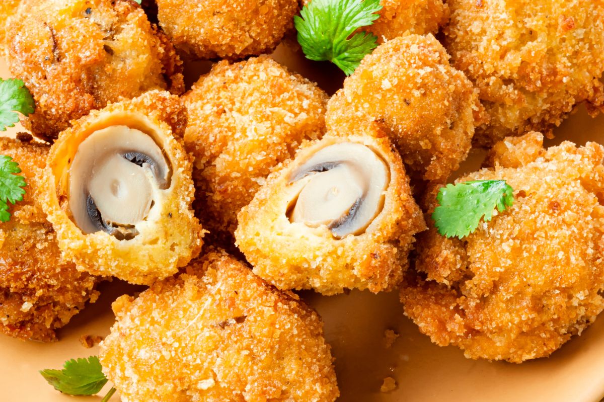 Breaded mushrooms - my new favorite snack