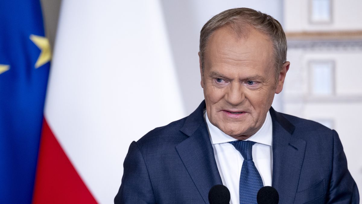 ROME, ITALY - MAY 7: Polish Prime Minister Donald Tusk holds a joint press conference with Italian Prime Minister Giorgia Meloni (not in picture) during their meeting at Palazzo Chigi, on May 7, 2026 in Rome, Italy. (Photo by Antonio Masiello/Getty Images)