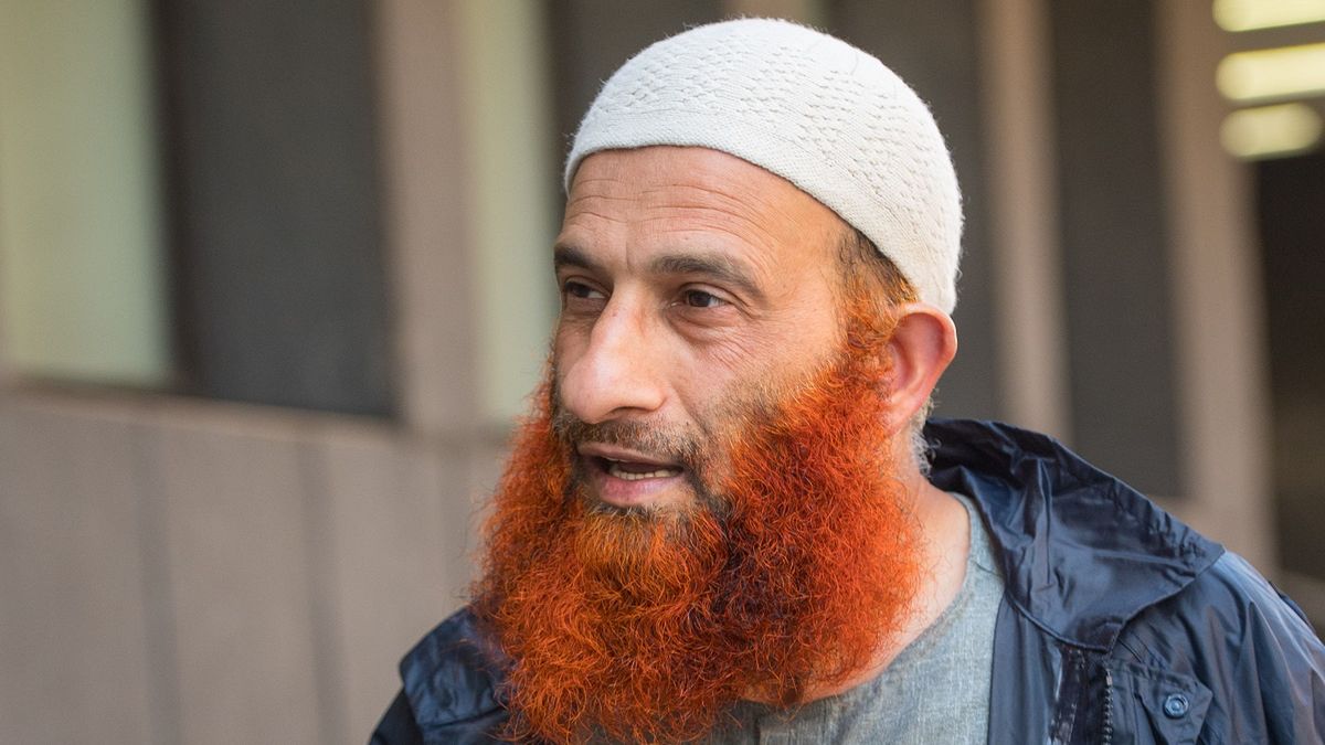 Khalid Baqa domaga się odszkodowania od pubu.