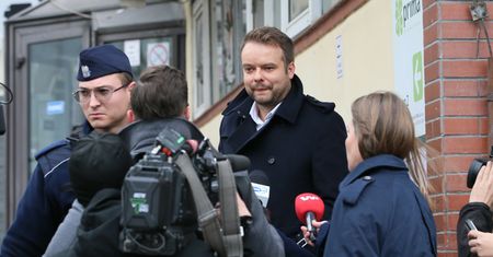 PiS zwołuje wszystkich na Nowogrodzką. "Nieformalne spotkanie"