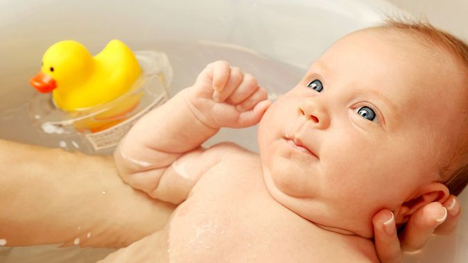 kąpiel noworodka