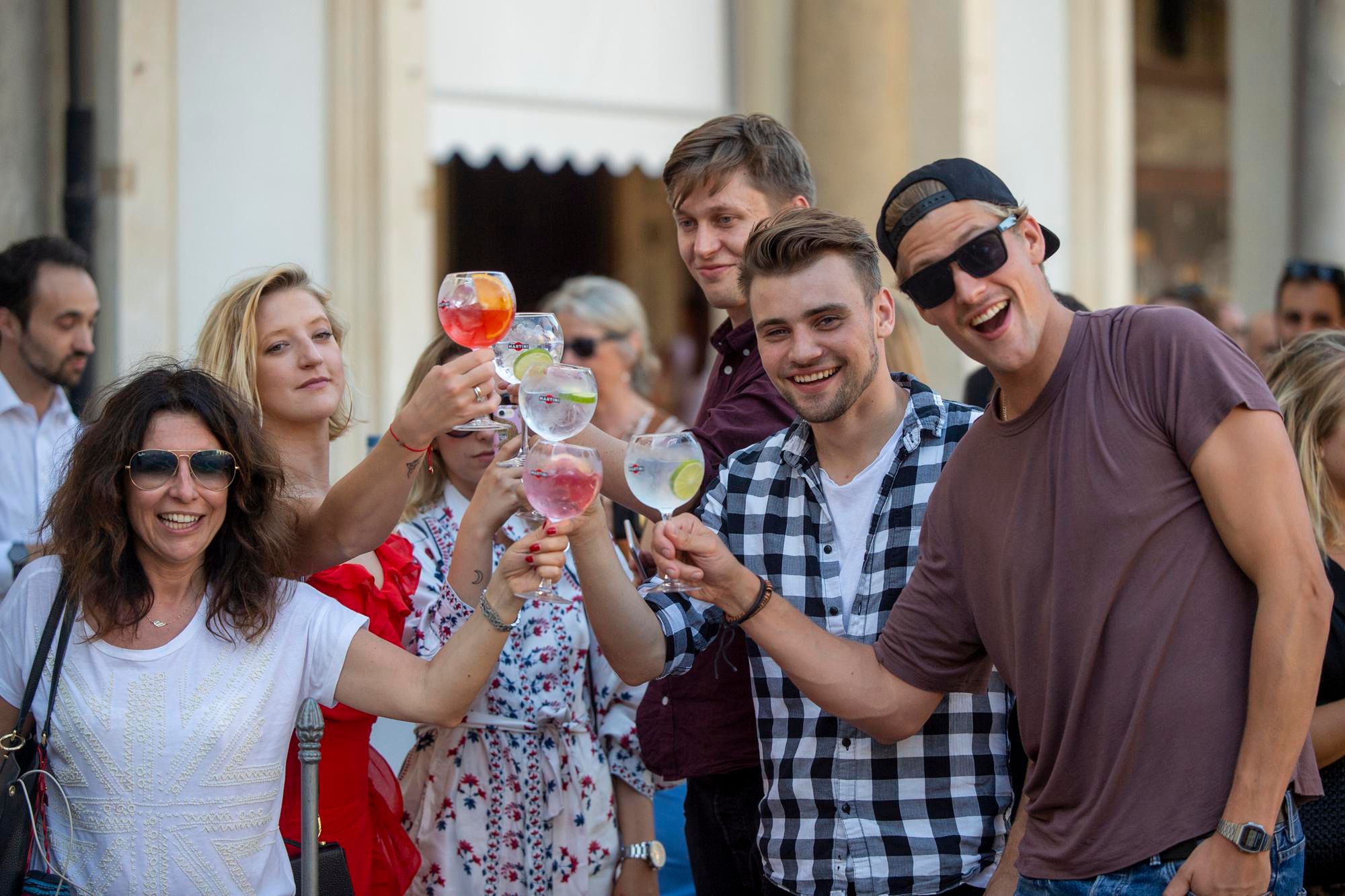 Gwiazdy na wyjeździe Martini Terrazza