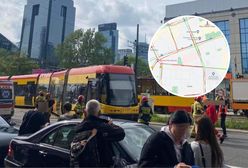 Zderzenie tramwajów w Warszawie. Zablokowana jezdnia