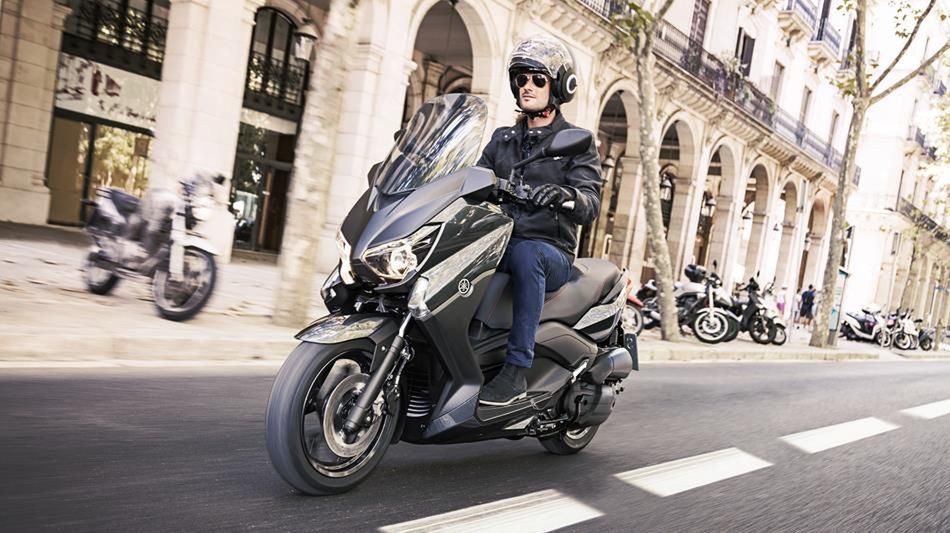 Yamaha X-MAX 125