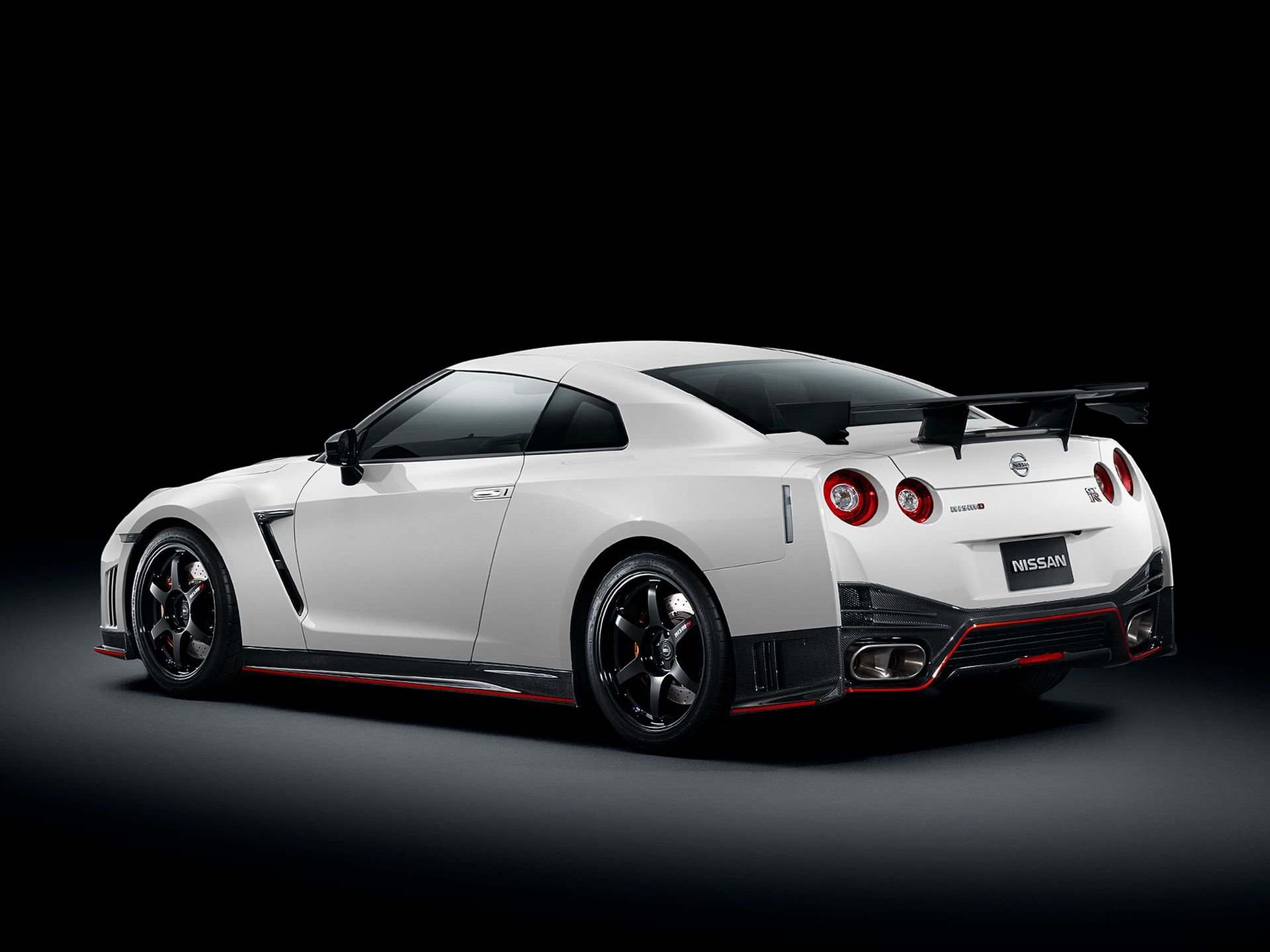 Ewolucja Godzilli: jak od początku zmieniał się Nissan Skyline GT-R 44