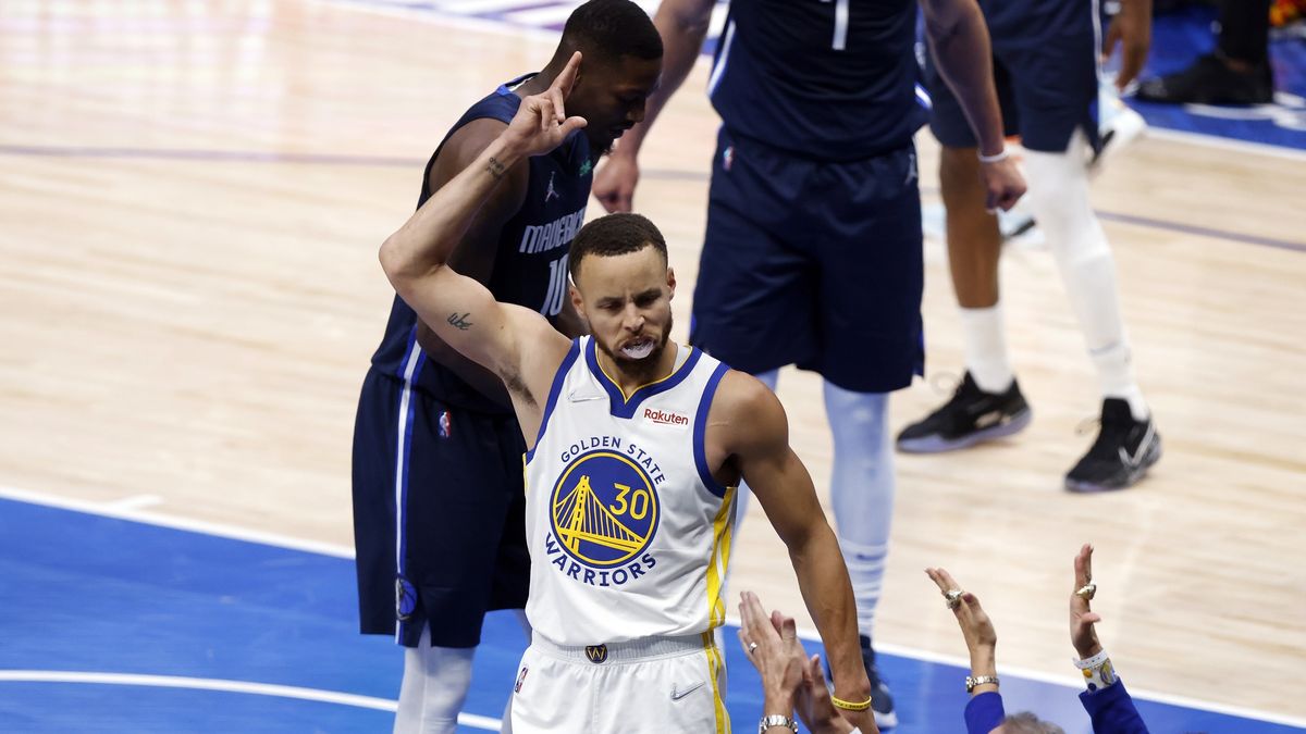 Zdjęcie okładkowe artykułu: PAP/EPA / ADAM DAVIS / Na zdjęciu: Stephen Curry