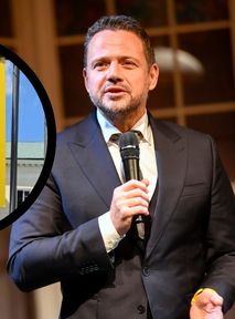 "Strefa wolna od chrześcijan". Młodzież Wszechpolska kontra Trzaskowski