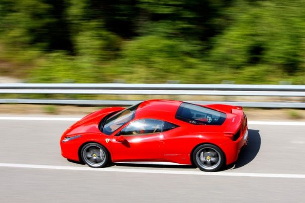 Ferrari-458-Italia