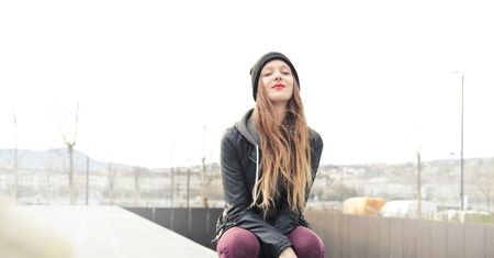 Bluzy na każdą okazję. Obowiązkowy element twojej szafy