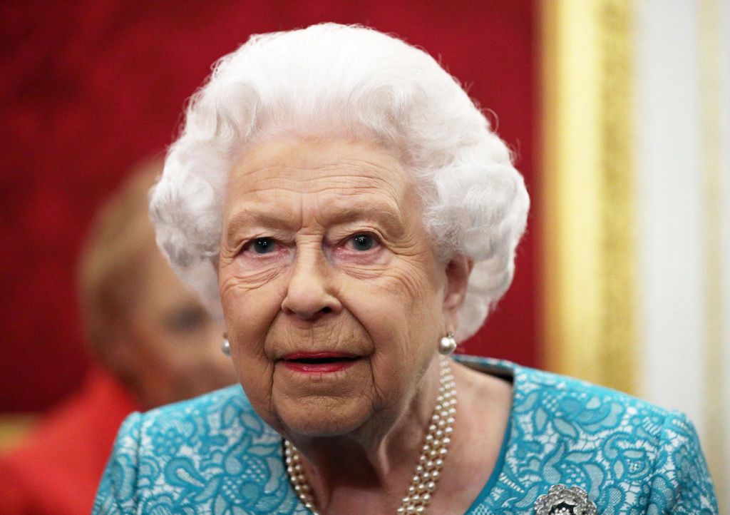 Królowa Elżbieta II spełniła marzenie nadwornej krawcowej. Sentymentalna fotografia