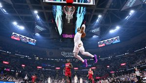 Gwiazdor NBA przejął mecz w play-offach. Genialna czwarta kwarta