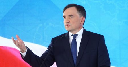 Ziobro zapowiada projekt zawieszający unijny system ETS