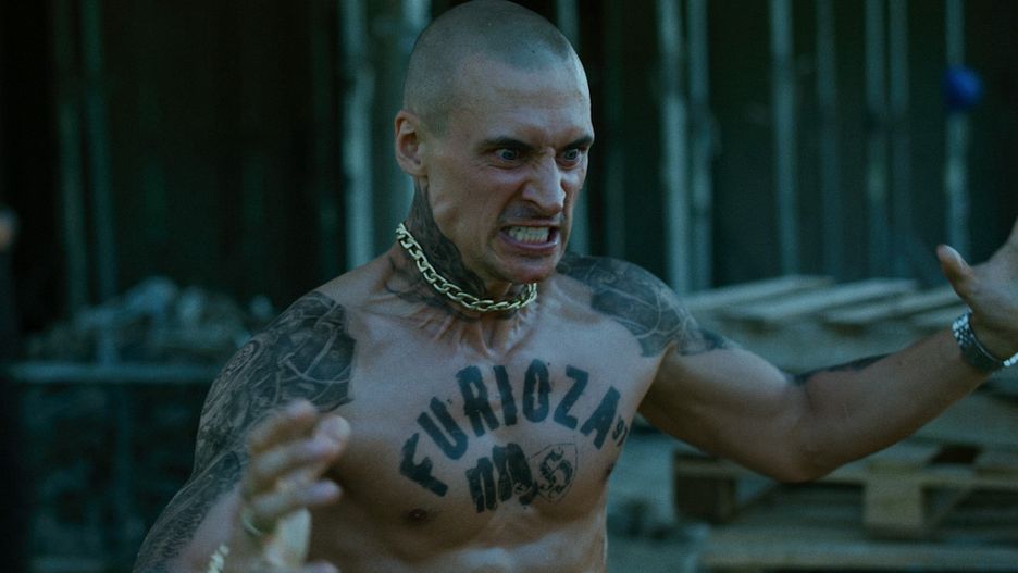 Mateusz Damięcki jako Golden w filmie "Furioza"