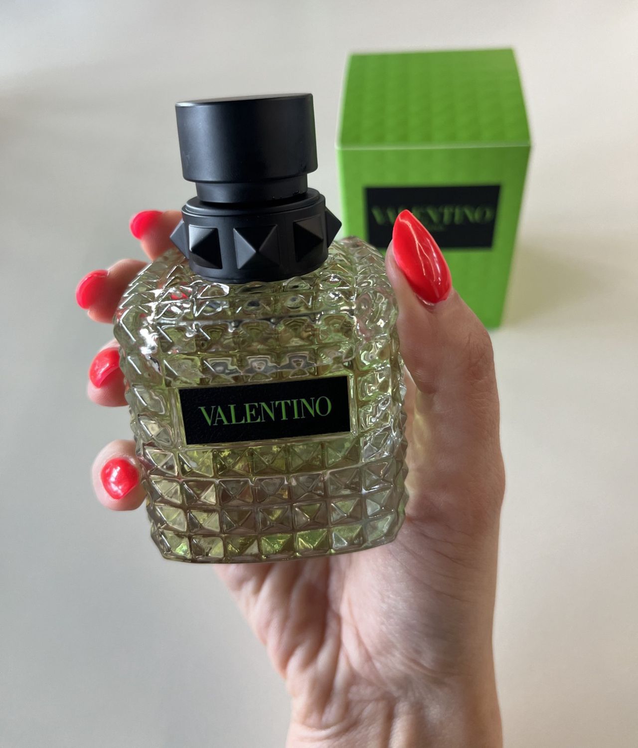 Woda perfumowana Valentino Born in Roma Donna Green