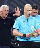 Mourinho nie wytrzymał. To pokazał za plecami sędziego
