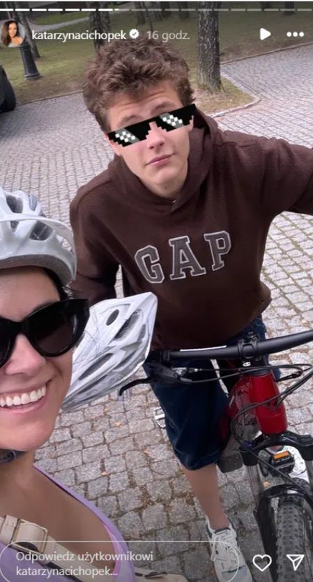 Katarzyna Cichopek z 15-letnim Adamem Hakielem