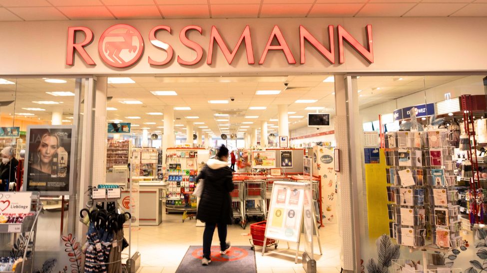 Promocje w Rossmannie trwają do 4 listopada. Co warto kupić?