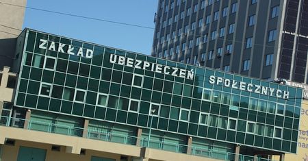 Pracownicy ZUS zapowiadają strajk ostrzegawczy. Związkowcy mówią o niskich płacach i presji ze strony pracodawcy
