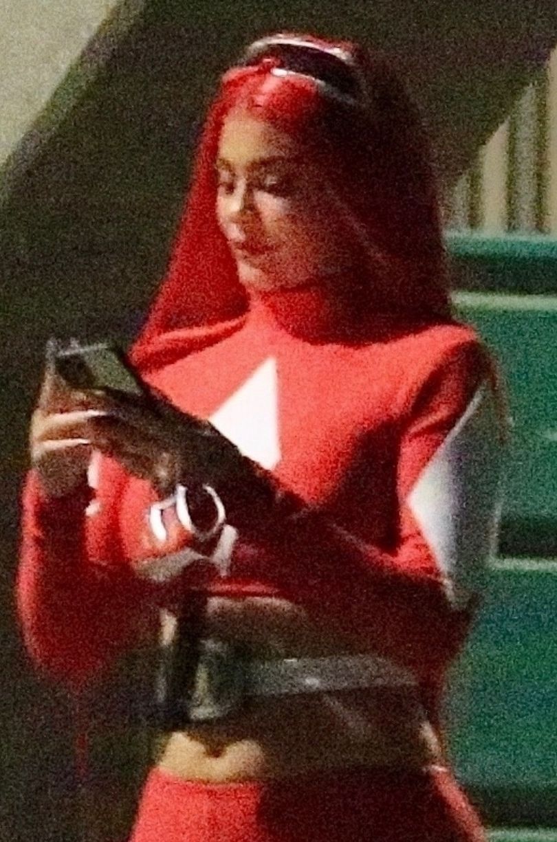 Kylie Jenner paraduje po Beverly Hills w stroju Czerwonego Rangera