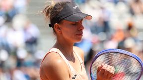 I znów to samo. Magda Linette za burtą Rolanda Garrosa