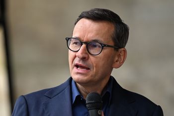 Morawiecki wyrusza w polityczną podróż w nieznane. Oto jego majątek