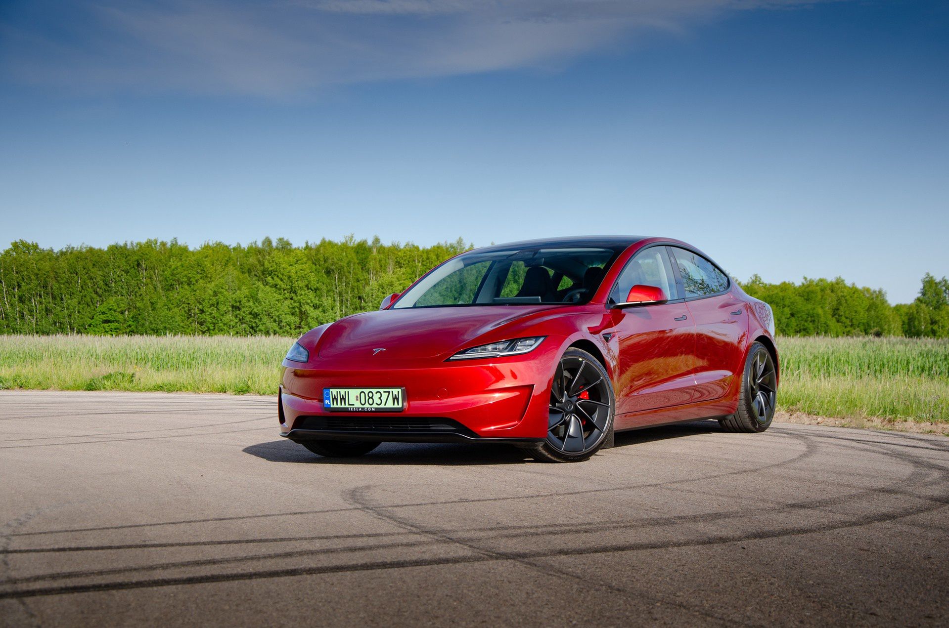 Tesla Model 3 Performance