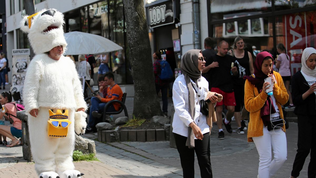 Arabscy turyści chętnie robią zakupy w Zakopanem