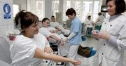 Łódź: Oddawanie krwi latem jest bardzo potrzebne. Kto może zostać krwiodawcą i jakie są korzyści? Gdzie oddać krew w Łodzi i regionie?