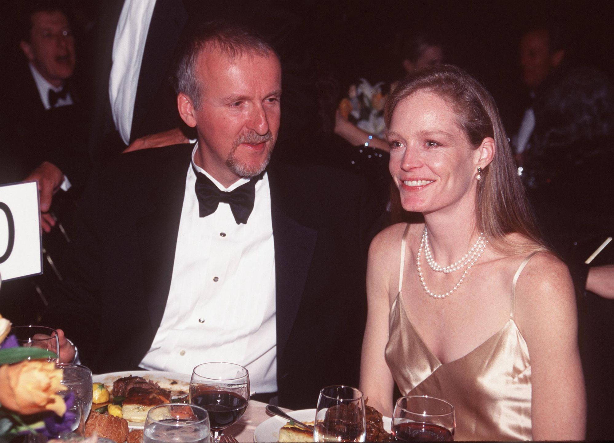James Cameron And Suzy Amis His Grilfriend At The Directors Guild Awards AMarch 7, 1999 Los Angeles James Cameron And Suzy Amis His Grilfriend At The Directors Guild Awards At The Century Plaza Hotel.  (Photo By Ron Wolfson/Getty Images)Ron  WolfsonJames Camerson, Suzy Amis, Direcotrs Guild