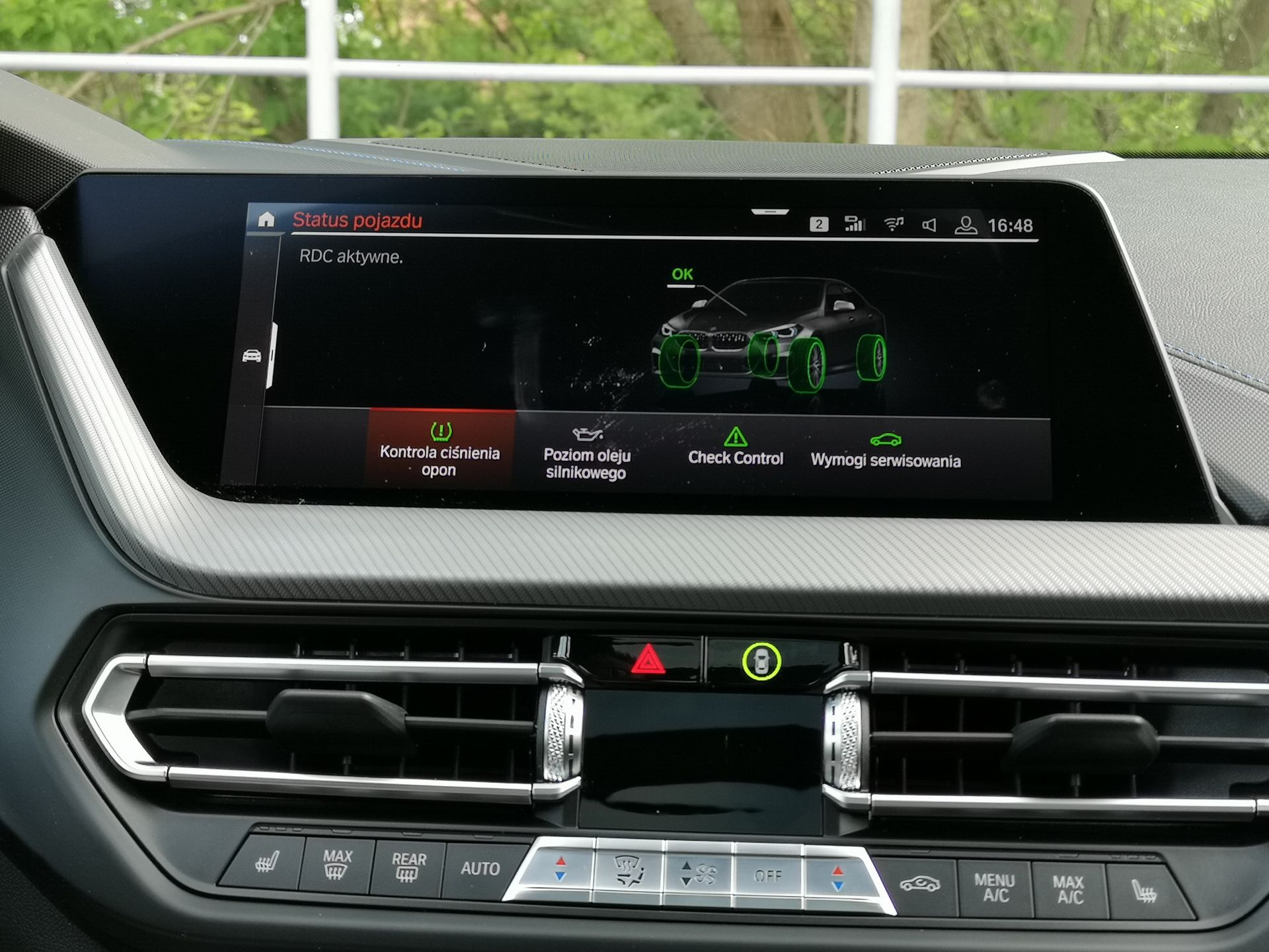 BMW M235i Gran Coupe: Aplikacja BMW Connected, system info-rozrywki i audio Harman Kardon 26