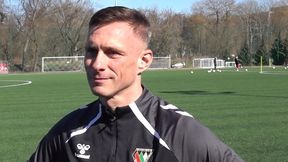 Polski klub po miesiącu odsunął trenera. Prowadził zespół w pięciu meczach