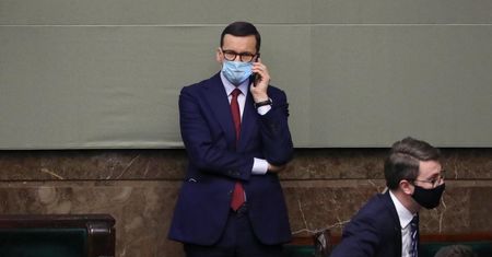 Żona premiera sprzedała kupione od Kościoła działki. Bajeczny zysk