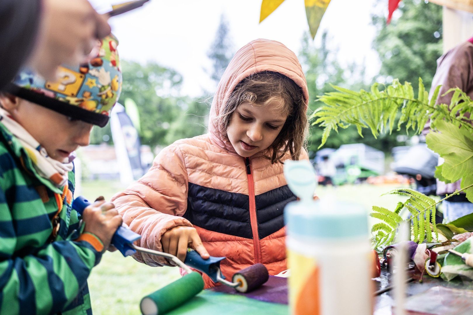 Jadalny Kraków Fest na Wesołej. Można tu było m.in. zakupić świeże warzywa i owoce. Nie zabrakło również warsztatów ogrodniczych, zabaw dla dzieci i koncertów.