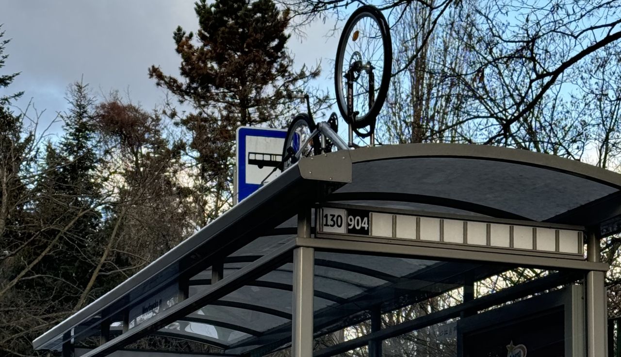 To nie fotomontaż. Spójrzcie na przystanek we Wrocławiu