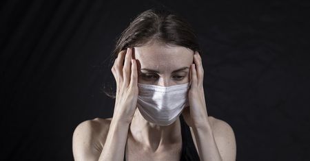 Tak oczyścisz zatoki. Skończą się problemy z oddychaniem przez nos