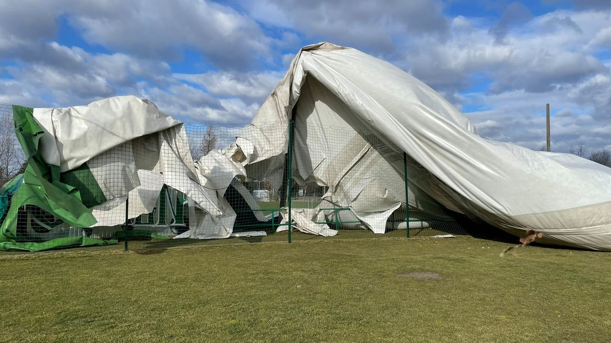 Twitter / Zniszczony balon akademii Arkadiusza Malarza