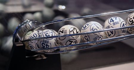 Grała na loterii. Wygrała dwa razy