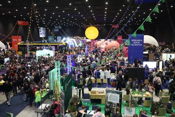 Śląskie: Finał dziewiątej edycji Festiwalu Nauki Katowice. Dyskusje, warsztaty, pokazy i gwiazdy