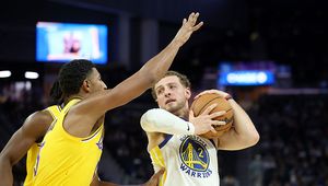 Ma polskie korzenie. Podpisał właśnie lukratywny kontrakt w NBA