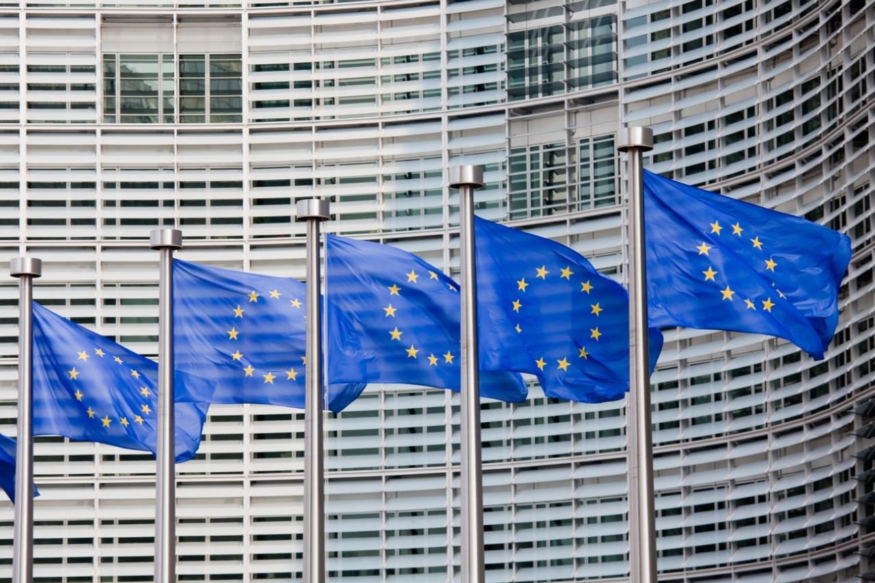Komisja Europejska chce testować przepisy podatkowe na firmach IT