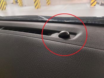 Masz coś takiego w aucie? Sferyczny plastik ma swoją rolę