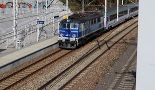 Słychać było rosyjski hymn. Nocny paraliż na torach