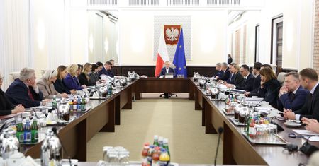 Dopłaty w tajemnicy przed koalicjantami. Wiceminister musiał odwoływać wywiad