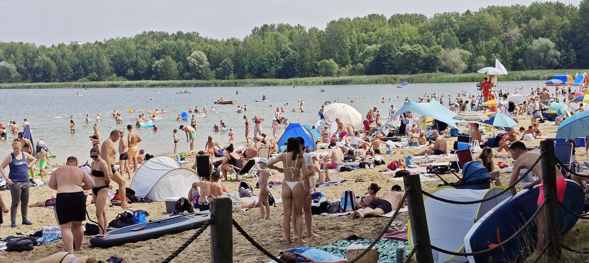 Pogoria II kolejny już raz oblegana przez plażowiczów z całego regionu