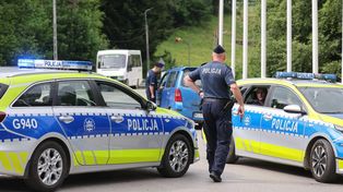 Policyjna obława z udziałem kontrterrorystów z Podkarpacia. Trwa pościg za mordercą